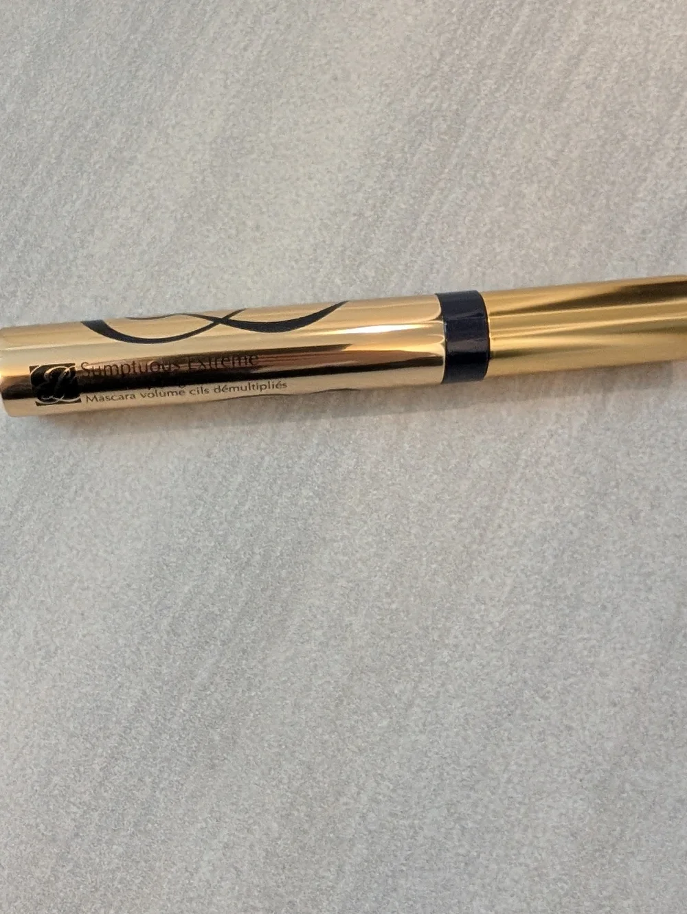Estee Lauder Sumptuous Extreme Mascara